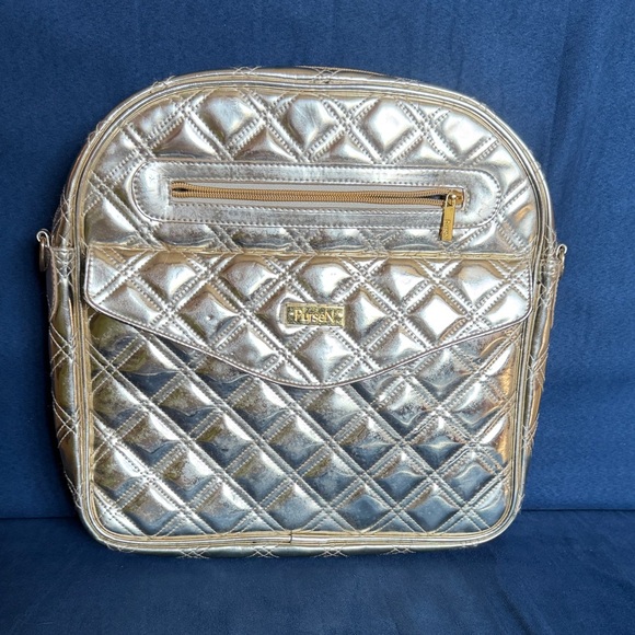 PurseN Handbags - PurseN Quilted Metallic Crossbody - Silver